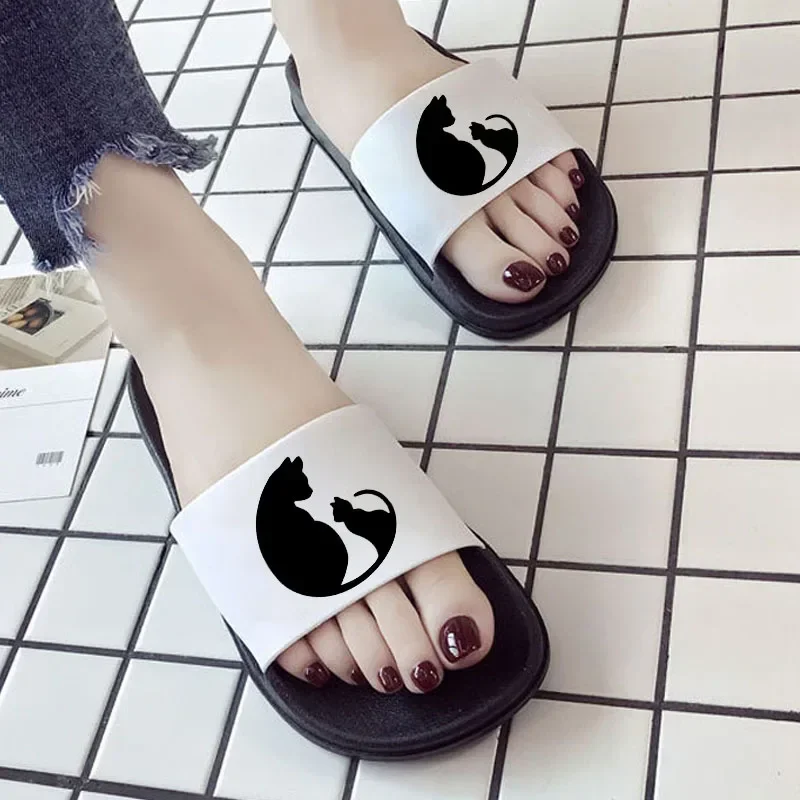 Sepatu wanita musim panas, sepatu wanita dalam ruangan, Sandal pantai, motif kucing hitam, sandal lantai anti selip, sepatu wanita ukuran Plus 41