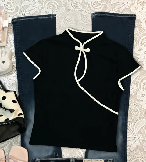 Damen-Bluse im chinesischen Stil, beige, Cheongsam-Bluse, Vintage-Stil, Stehkragen, kurze Ärmel, bauchfreies Oberteil mit asymmetrischem Froschknopf und Schlüsselloch – Detail 2