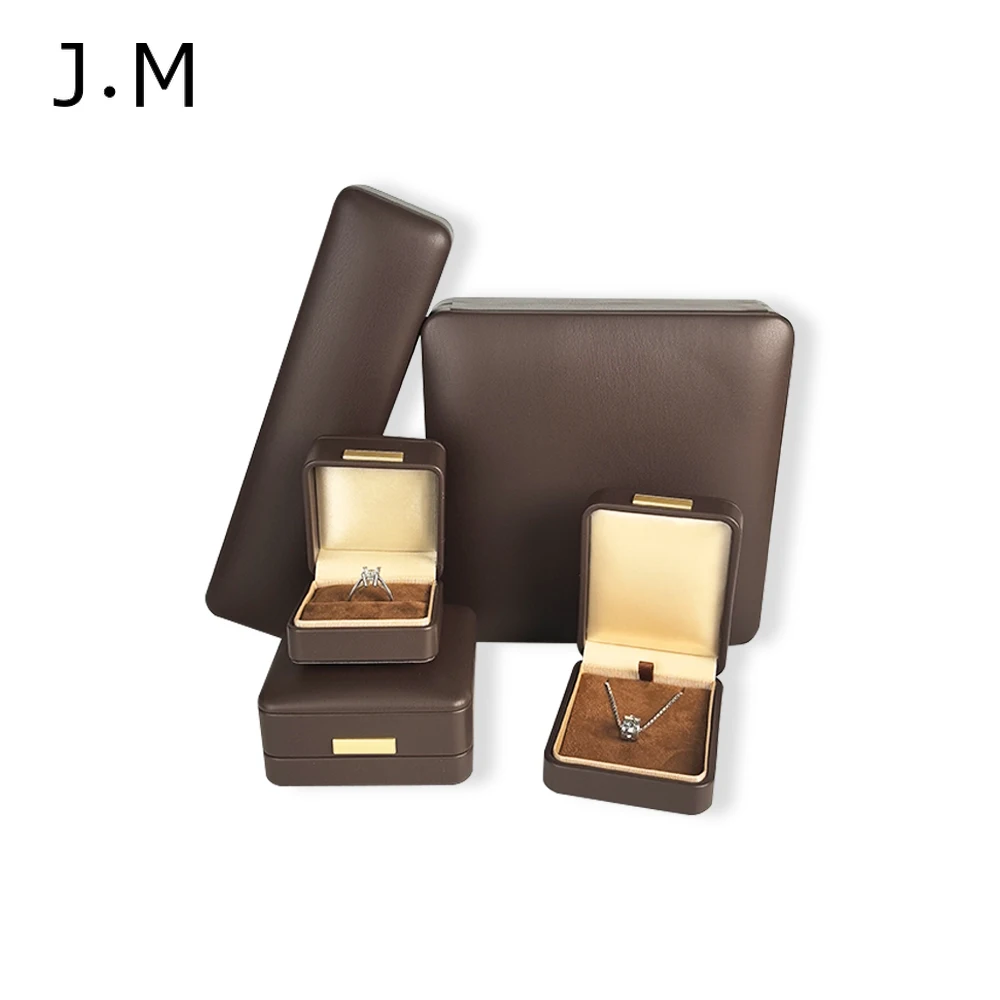 

20Pcs/lot Brown Round Corner PU Leather Jewelry Box with Gold Buckle Ring Pendant Bangle Bracelet Set Box Luxury Jewelry Box