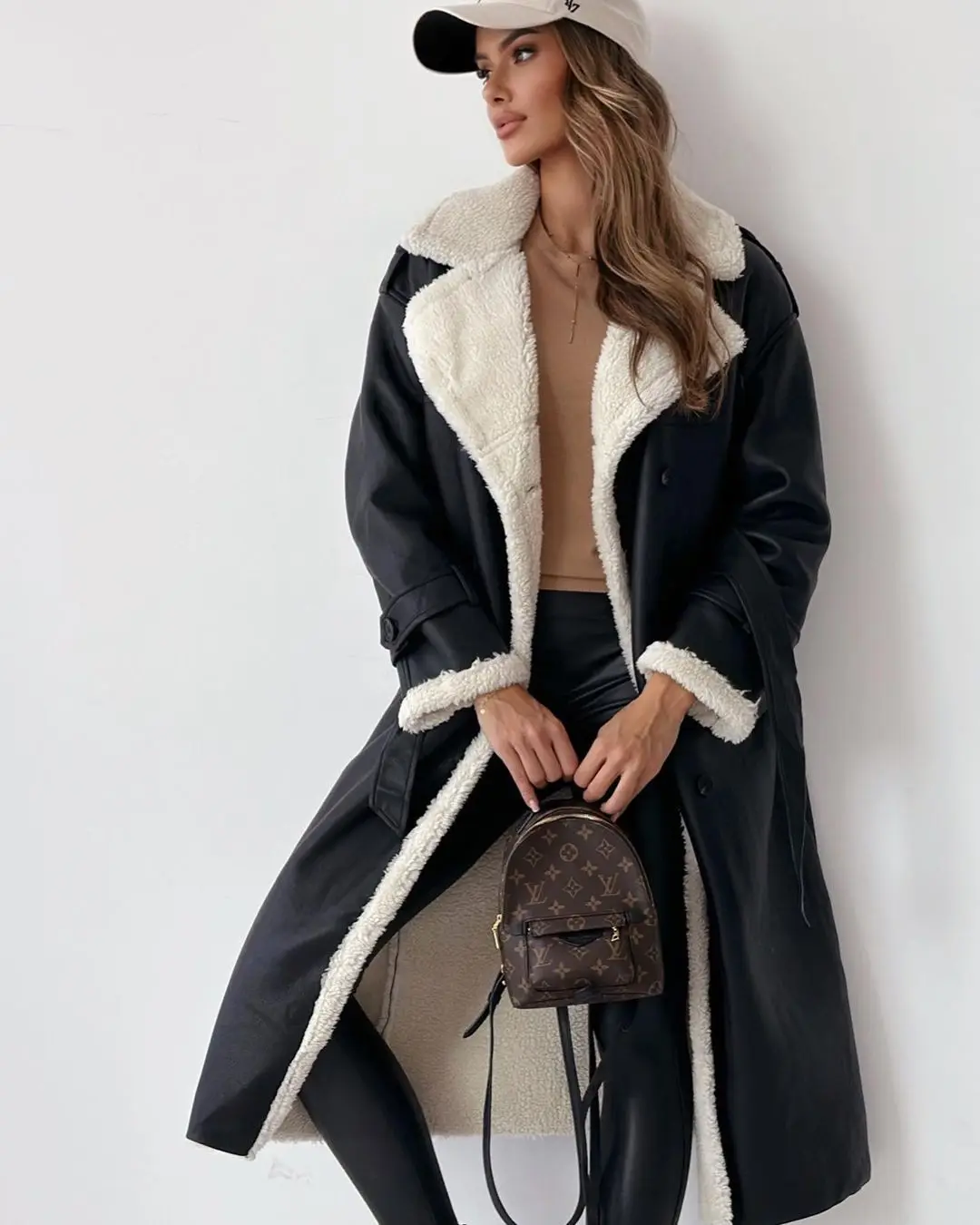 

European and American Autumn Winter Double Wear Stand Up Collar and Lapel Paired with A Composite Leather Plush Coat