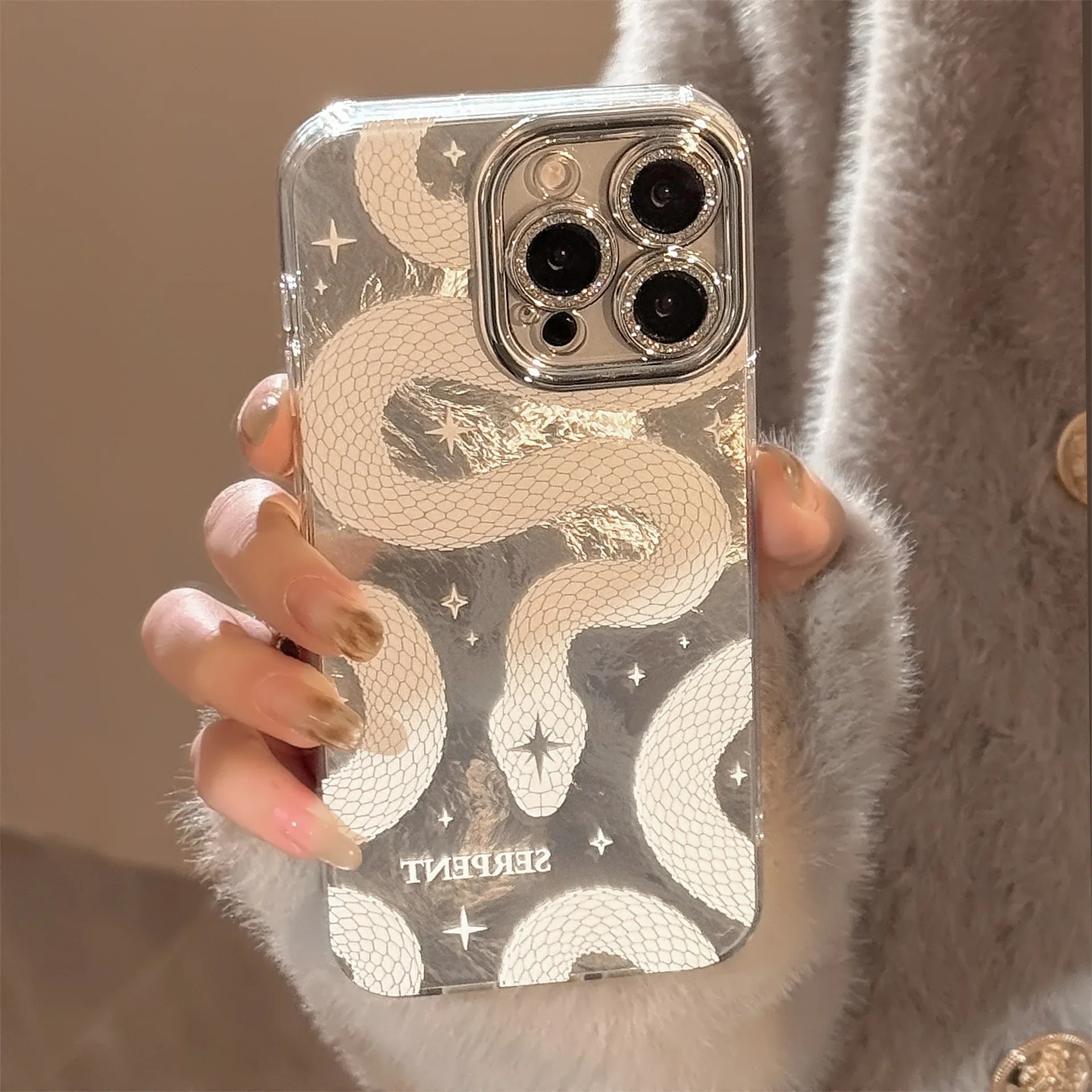 Full Screen White Snake Polaris Wrinkled Pattern Phone Cover Case for iPhone 16 15 14 13 12 11 Pro Max 7 8 Plus Xsmax XR X