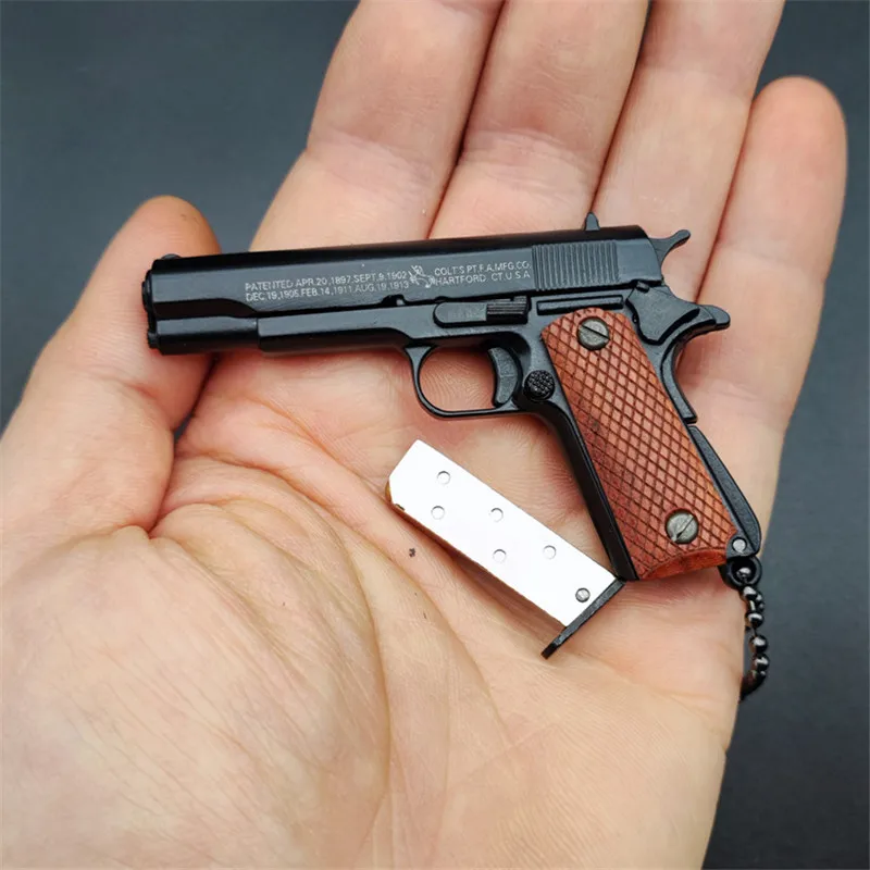 1:3 uchwyt z litego drewna czarny 1911 metalowy brelok z zabawkowy Model pistoletem miniaturowa kolekcja pistoletów ze stopu wisiorek na prezent