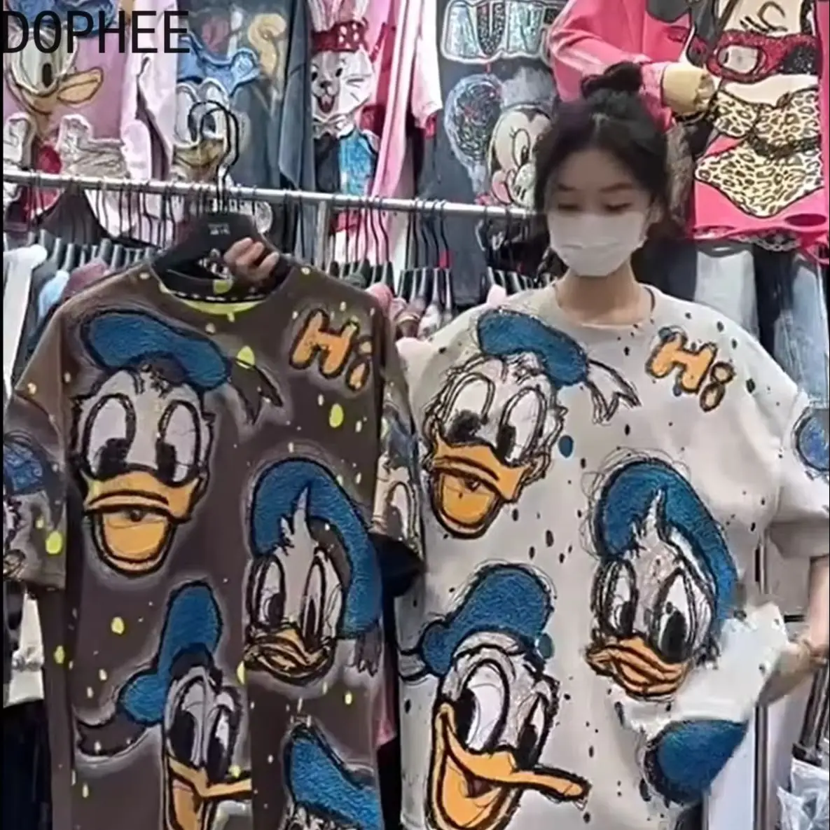 

Женская футболка большого размера с мультяшным принтом в американском стиле, универсальный пуловер с круглым вырезом, топ средней длины, повседневные хлопковые футболки с короткими рукавами