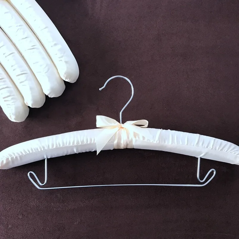 

Traceless Fabric Covered Pants Hanger Sponge Padded Non-slip Skirt Rack Multi-functional Cloth Wrapped Clip Hanger for Home Use