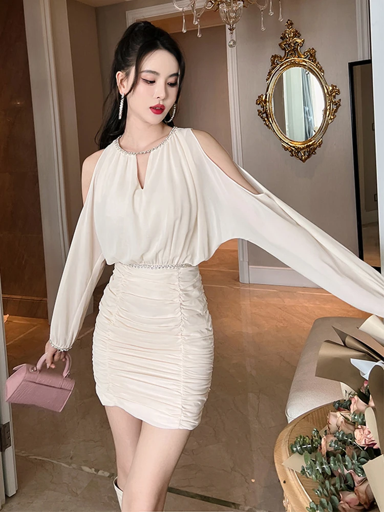 Frühling süße Mini kleider für Frauen Chiffon Langarm aus geschnitten hohle Diamanten Falten wickeln Hüfte kurzes Kleid Party Vestidos Kleidung