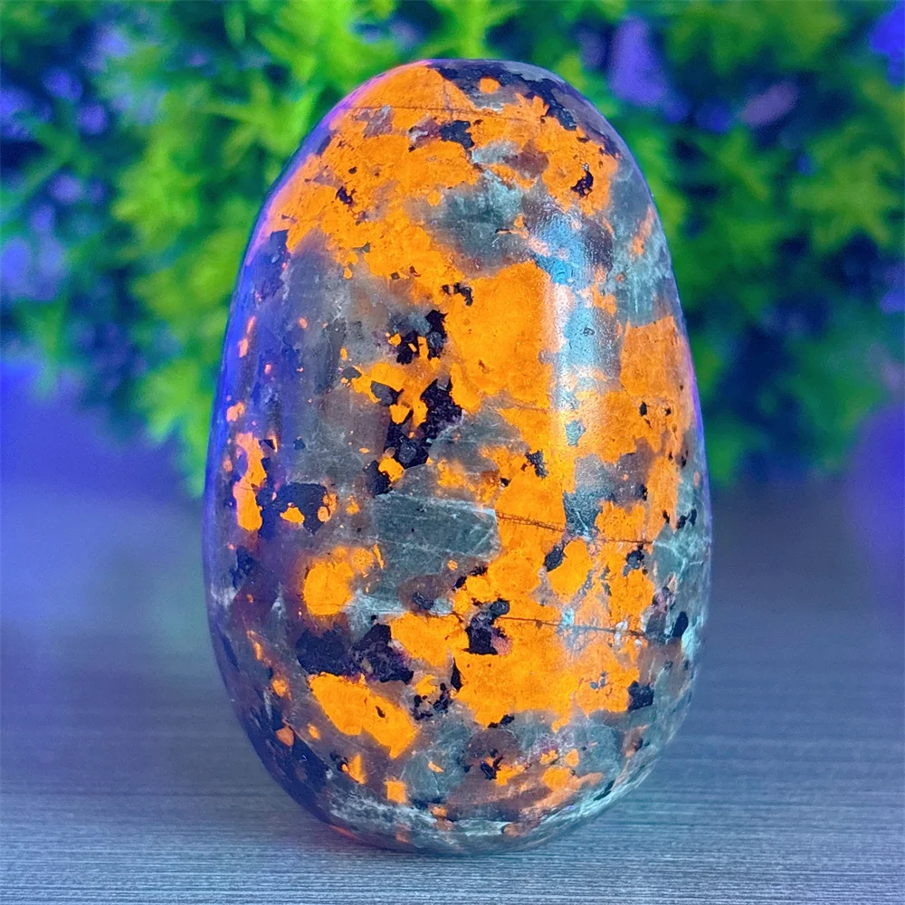 Yooperlite Free Form Palm Natural Crystal Home Decor Items Room Decor Luck Quartz Stone Garden Reiki Healing Energy Love Gifts