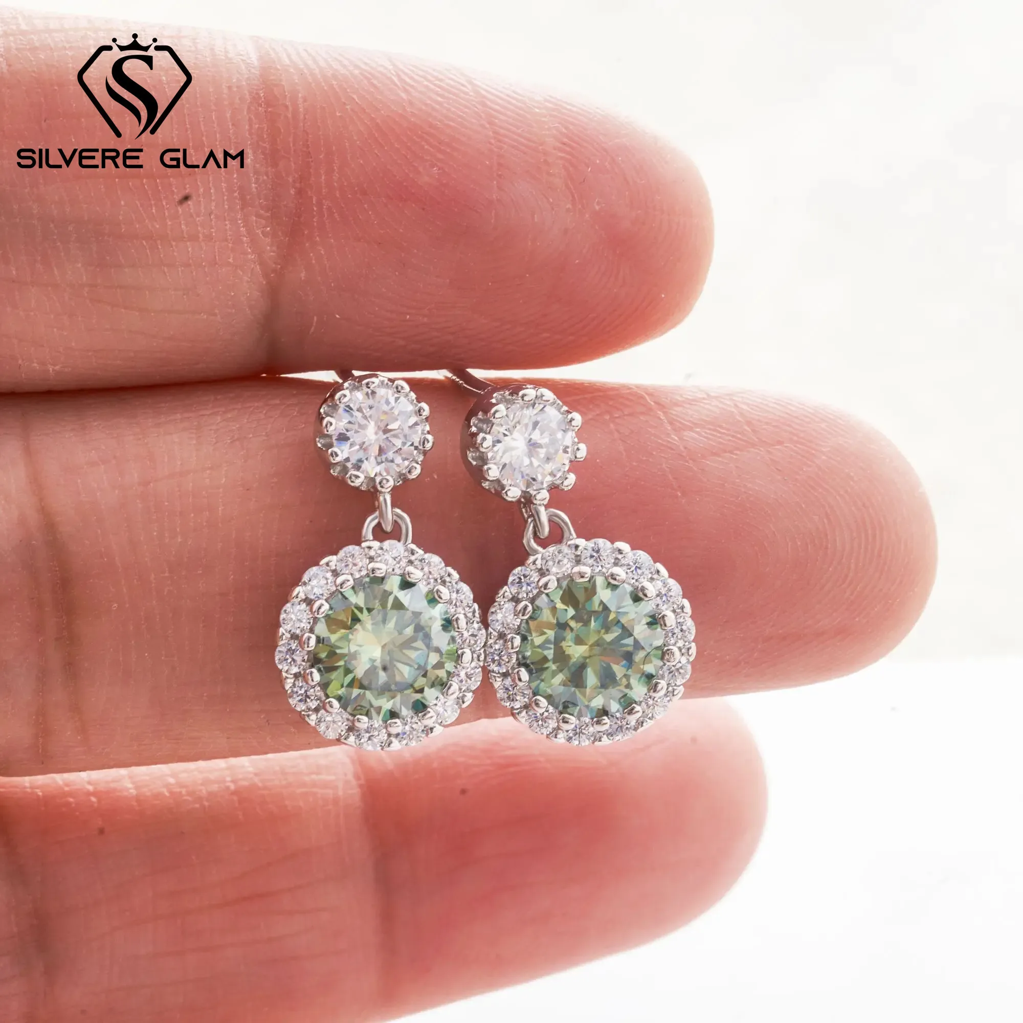 

1CT * 2 D Цвет Муассас S925 Серебряные серьги с цветком муассанита для женщин Модный классический круглый дизайн в качестве подарка на День святого Валентина