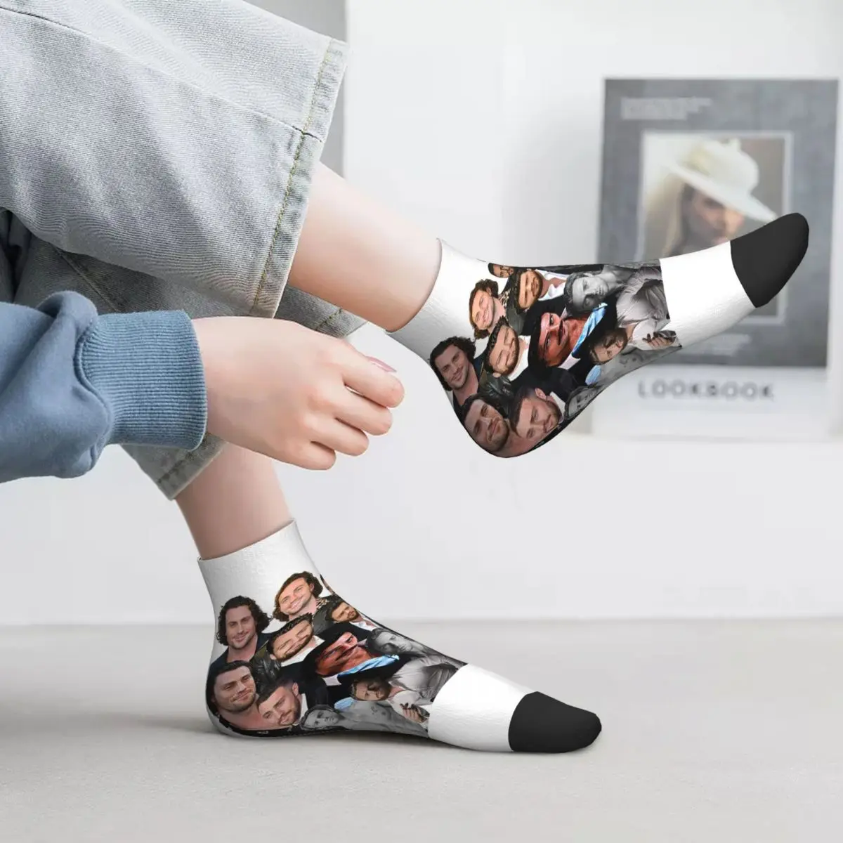 

Носки с фотоколлажем Aaron-taylor Johnson, супер мягкие чулки в стиле Харадзюку, всесезонные носки, аксессуары для унисекс, рождественские подарки