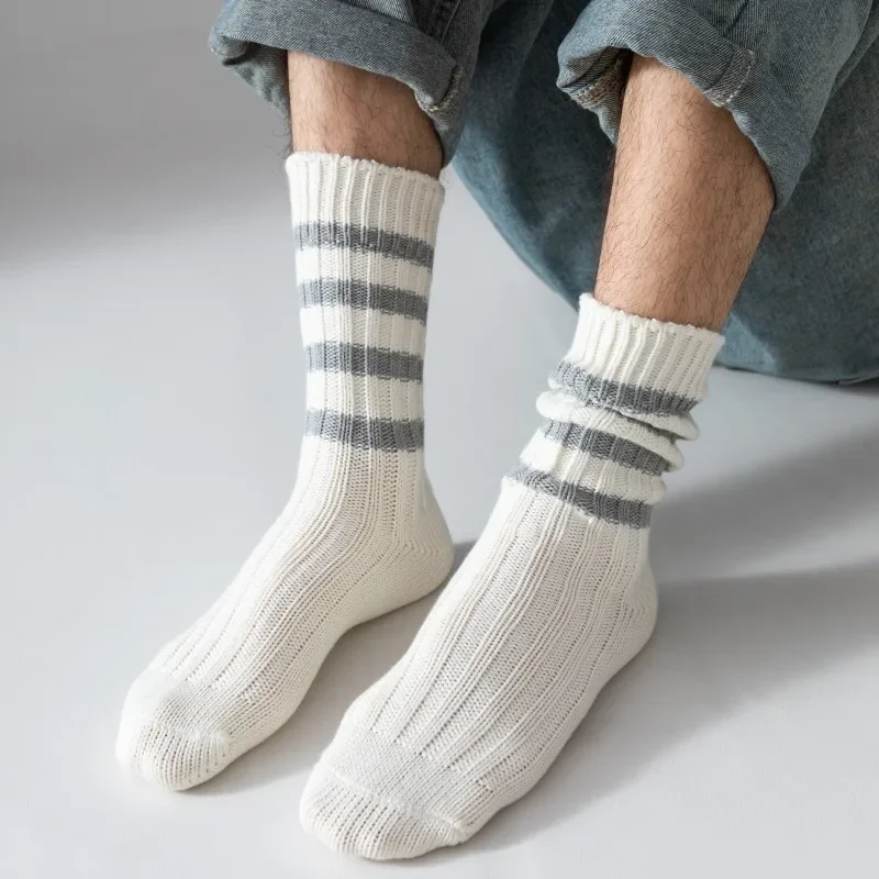 Men\'s Medium Tube Socks Vintage City Boy Thick Thread Knit Cotton Designer Solid Socks Casual Sports Socks Cycling Hiking