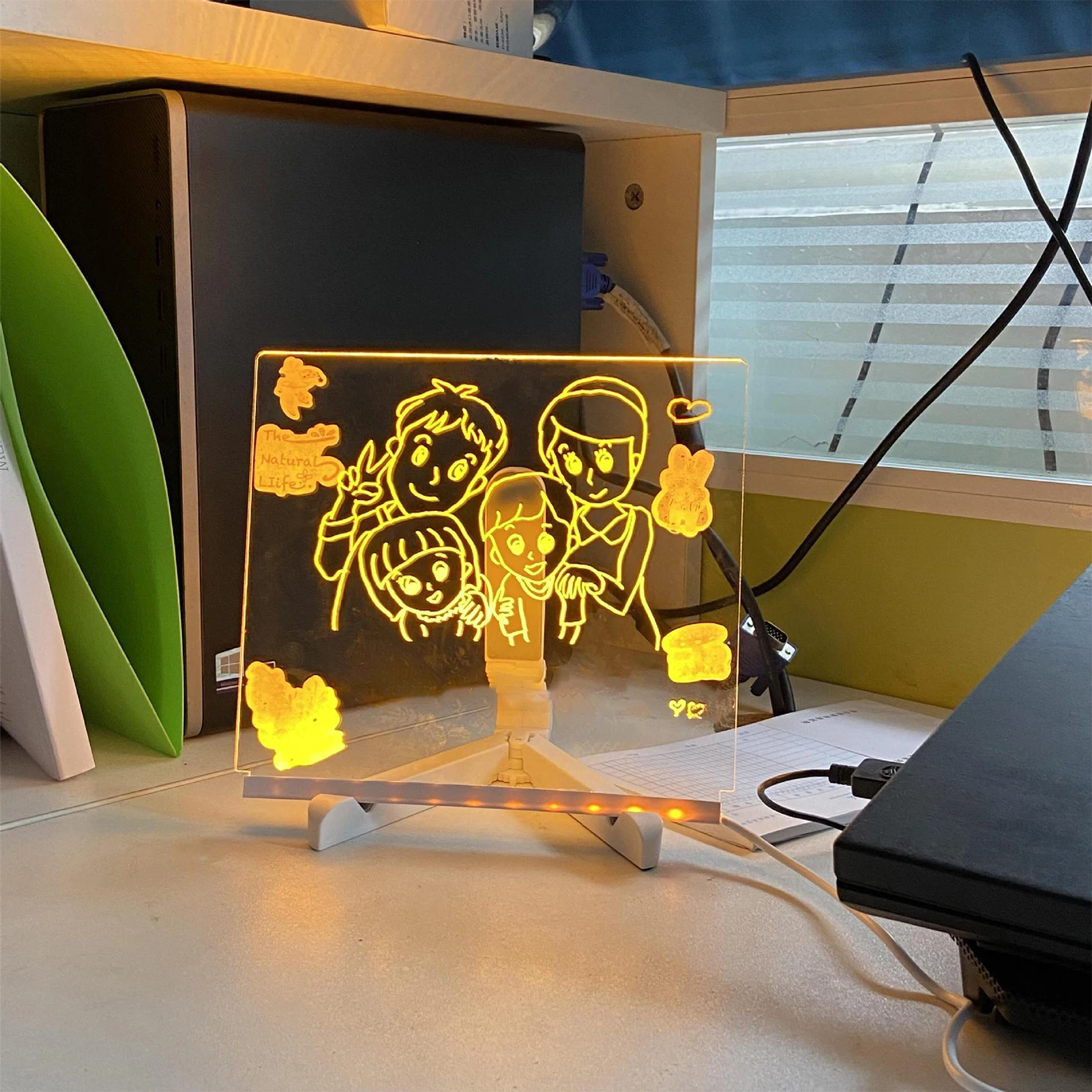 LED Illuminated Magic Note Board เดสก์ท็อป Memo Note Board Erasable สีขาวสําหรับเด็ก DIY ภาพวาด 7 สีปากกา