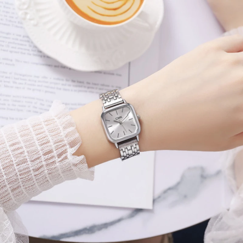 Casual Women Stainless Steel Bracelet Watch Women Fashion Minimalist Temperament Watches Small Square Alloy Quartz Wristwatches