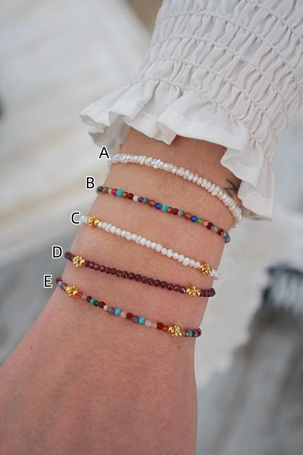Stapelbare Naturstein-Perlenarmbänder in verschiedenen Farben, Großhandel, Boho-Mini-Perlenarmband, echte Perlen, zierlicher Schmuck, Geschenk für Frauen – Detail 7