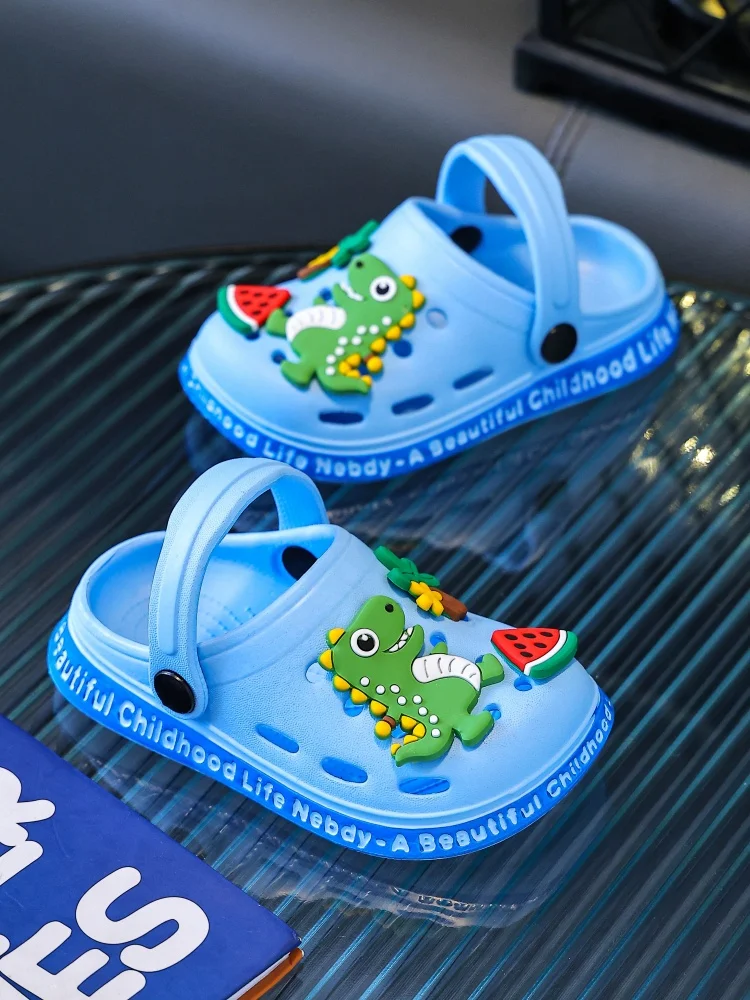 

Dinosaur cartoon shoes for children, children's slippers for summer girls, cute cool slippers for showering, indoor shoes