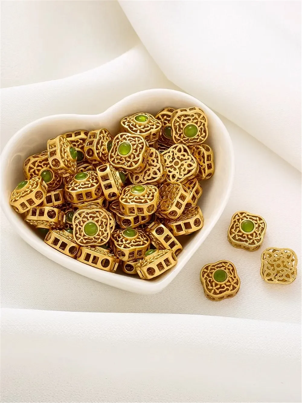 

Sand Gold Hollow Inlaid Zircon Green Square Bead Diy Accessories Handmade Loose Beads Bracelet Necklace Jewelry Accessories