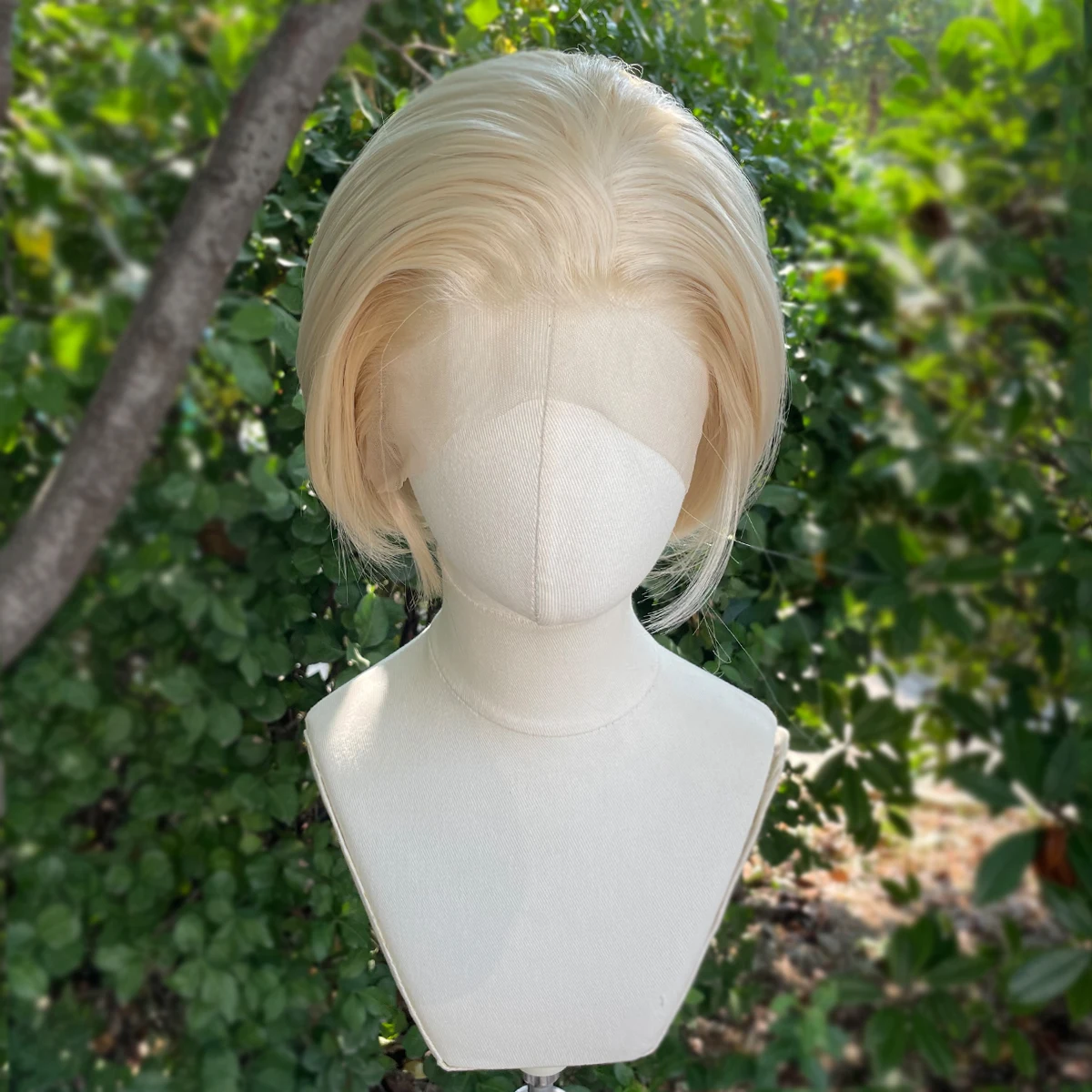 Light Blonde Lace Front Wig 8in Straight Bob