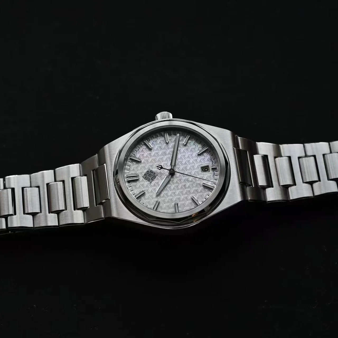 

Мужские автоматические механические часы IX&DAO 2026 New Warrior 37 мм с механизмом Miyota 9015, люминесцентным покрытием BGW-9, сапфировым стеклом, из нержавеющей стали, водонепроницаемость 10 бар