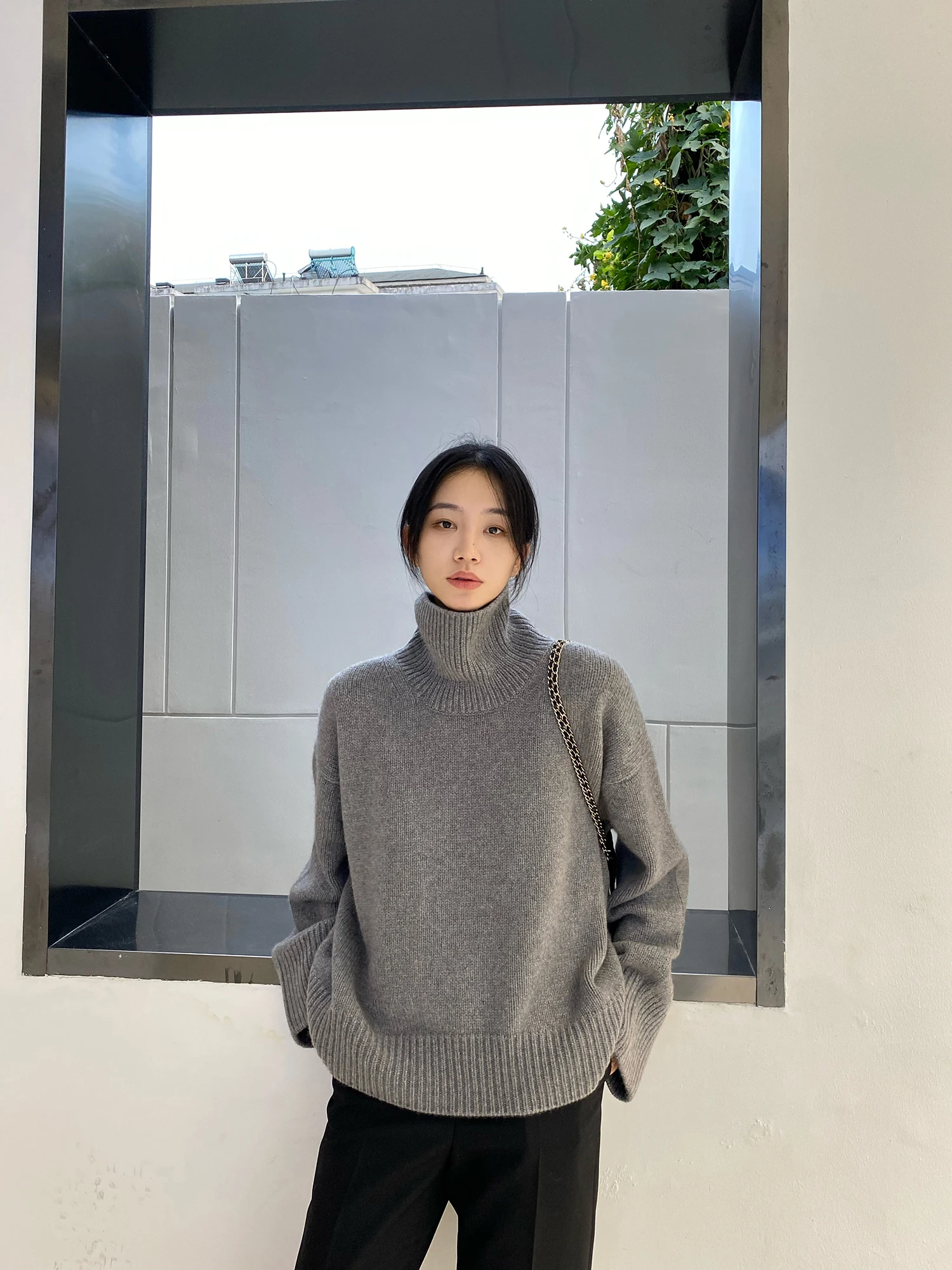 Soft waxy ~ high-necked 100% cashmere sweater for women, thick and loose, lazy wind pullover, European knitted bottoming silhoue