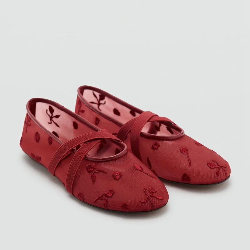 

Flat Ballet Shoes Embroidered Flower Mesh Women's Round Toe Flat Shoes Elegant and Luxurious Designer Shoes Soft Rubber Sole