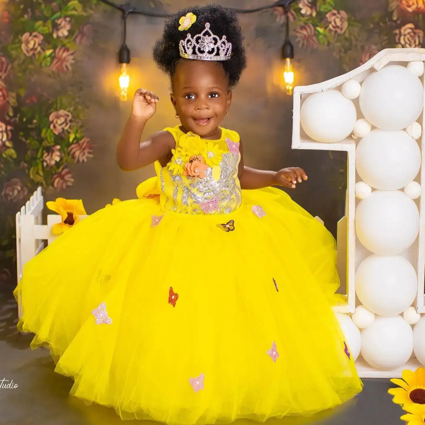 

Customized Yellow Flower Girl Dress For Wedding Tulle Applique Mini Puffy Sleeveless Kids Birthday First Communion Baby Gown