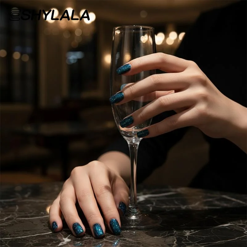 Short Press On Nails Almond Shape 30PCS Cat Eye Nail Tips Quick Fashionable Manicure Kit for Parties School Work