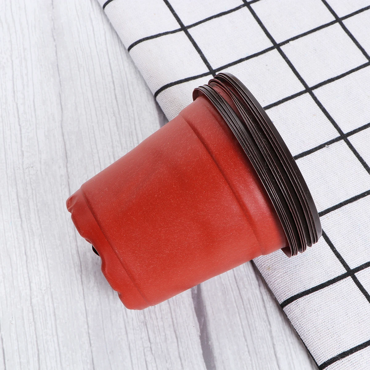 

50pcs Plastic Flowerpot Succulents Flower Pot Creative Breathable Pot For Plants Cacti Decor Garden Desk 110X87X99Mm