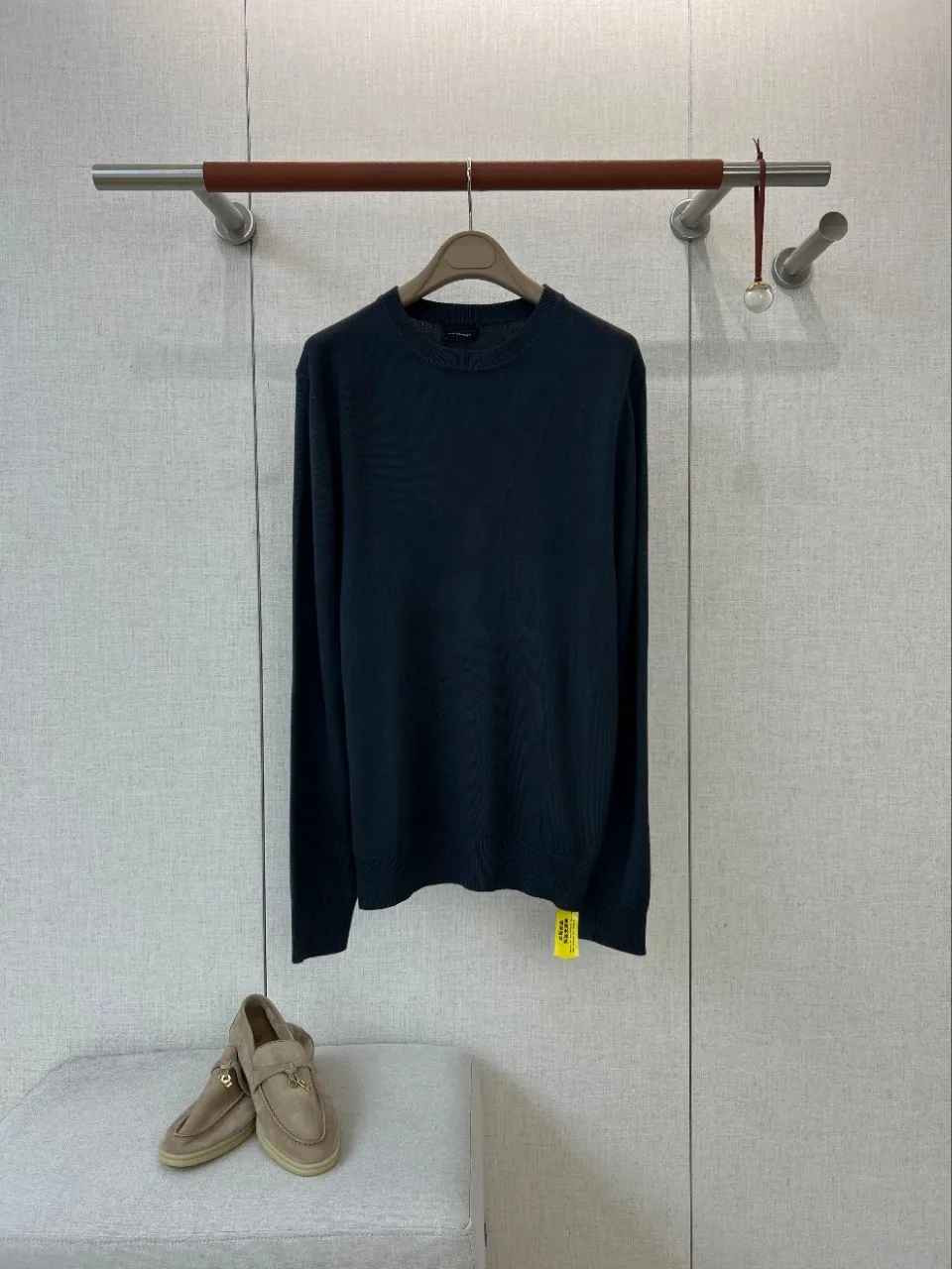  men's old money style high-thread-count superfine merino wool knit crewneck sweater - soft, delicate, and skin-friendly