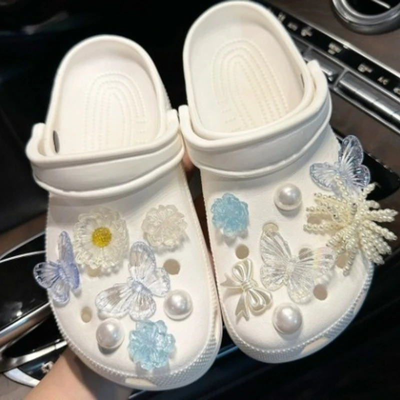 

Hot Sale DIY Hole Shoes Charms accessories Water Heart Design Handmade Charms Designer Quality Garden Shoe Decoration Girl Gift