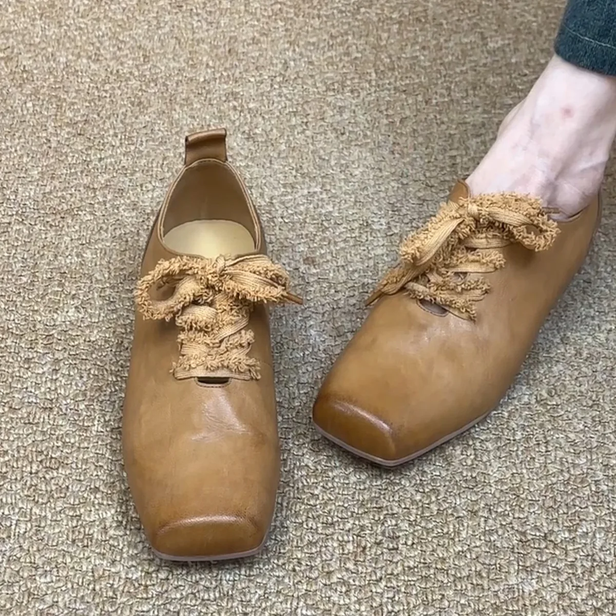 

Leather Low Heel Square Toe Single Shoes for Women French Style Pig Nose Strap Ballet Shoes Artistic Simple Small Leather Shoes