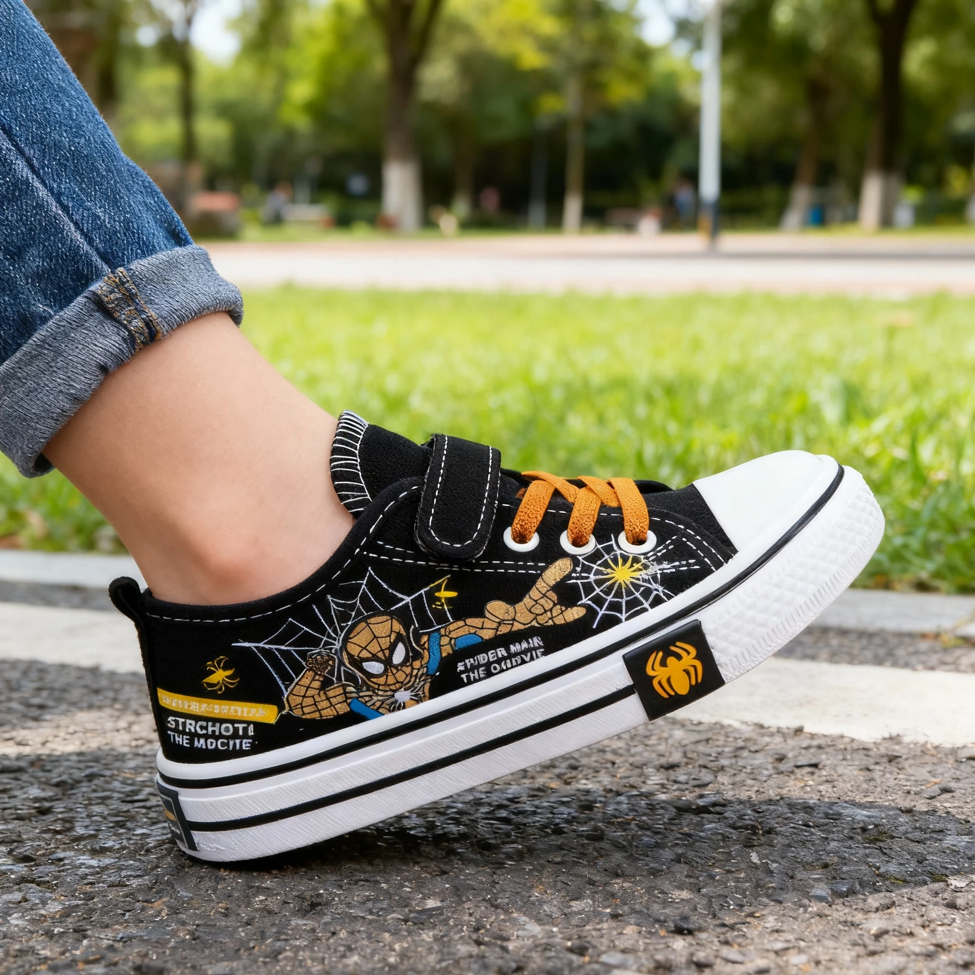 الأطفال قماش عارضة أحذية الأولاد الكرتون تشغيل أحذية رياضية الربيع أزياء المراهقين طفل أسود أحمر أحذية حجم 26-37 #4