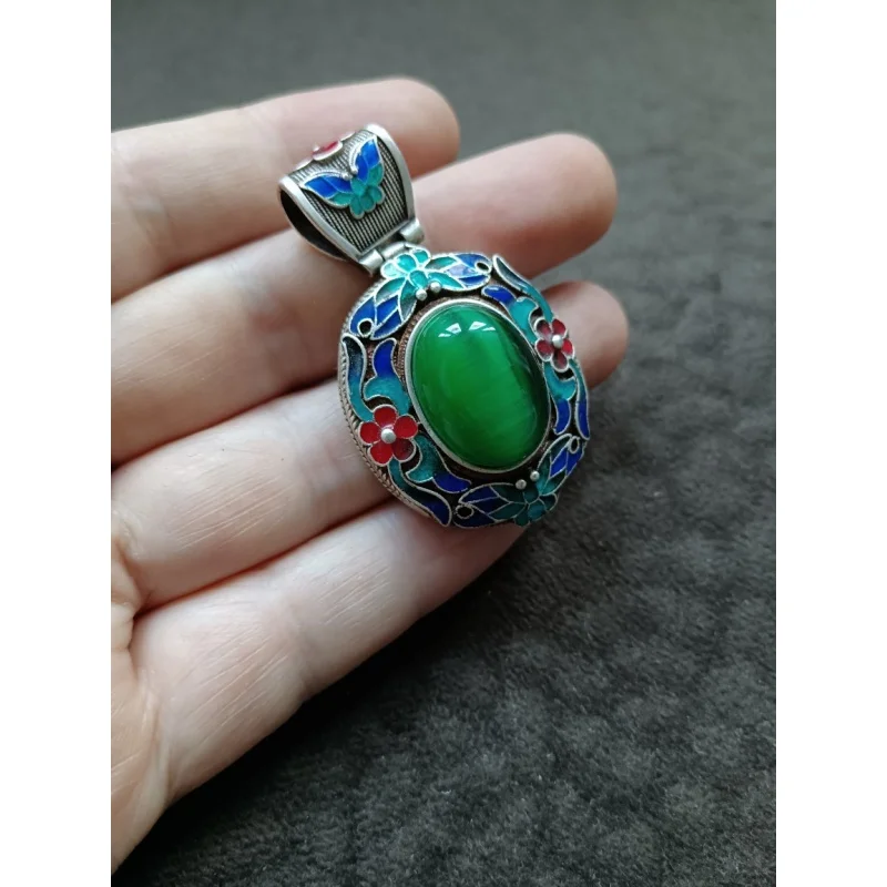 Antique Collection Tibetan Area Backflow Old Silver Inlaid Opal Pendant Pendant Tibetan Silver Cloisonne Opal Pendant