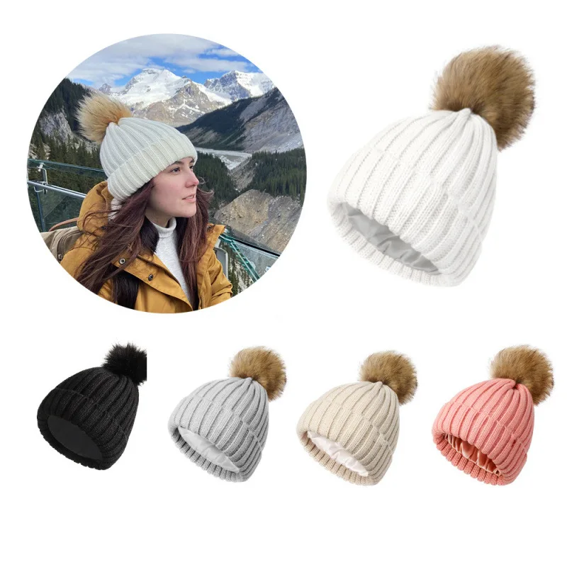 Damen Wintermütze mit Kunstfellbommel, Satinfutter, warme Strickmütze für kaltes Wetter