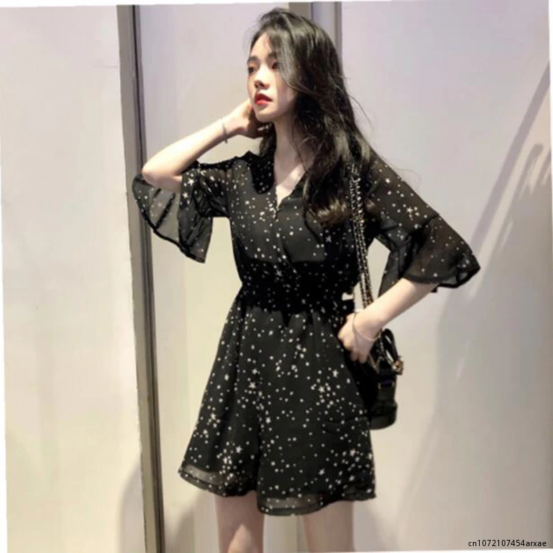 

2023 Shorts Female Summer New Temperament Casual High Waist Slim Wide Leg Pants Chiffon Stars Printing V-Neck Waist Jumpsuit