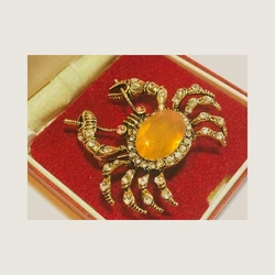 Beautiful Neptune Sea CRAB Yellow Opal Glass Crystal Horoscope Star Sign Brooch