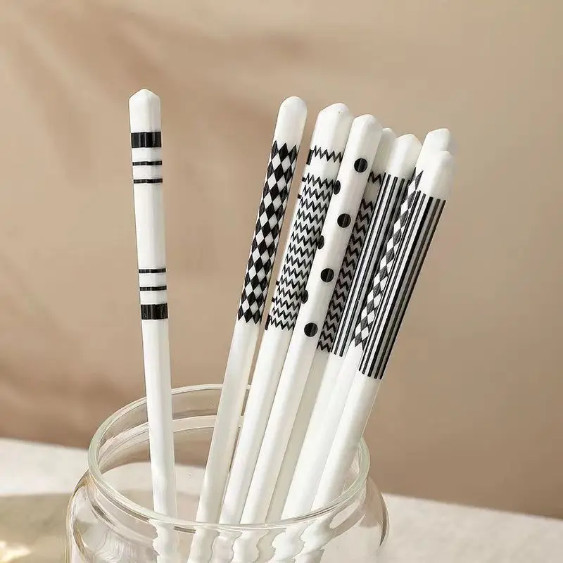 

Simple Japanese-style Ceramic Chopsticks Anti-slip Mildew-proof Antibacterial Heat-resistant Bone Porcelain Chopsticks