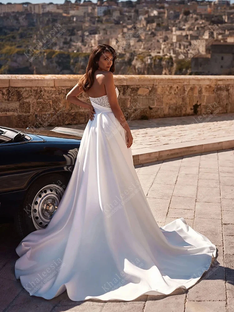 ชุดแต่งงานที่งดงามโมเดิร์นชุดเจ้าสาวประดับด้วยลูกปัดAppliquesเซ็กซี่RobesสวยVestidos De Noviaที่กําหนดเอง 2025