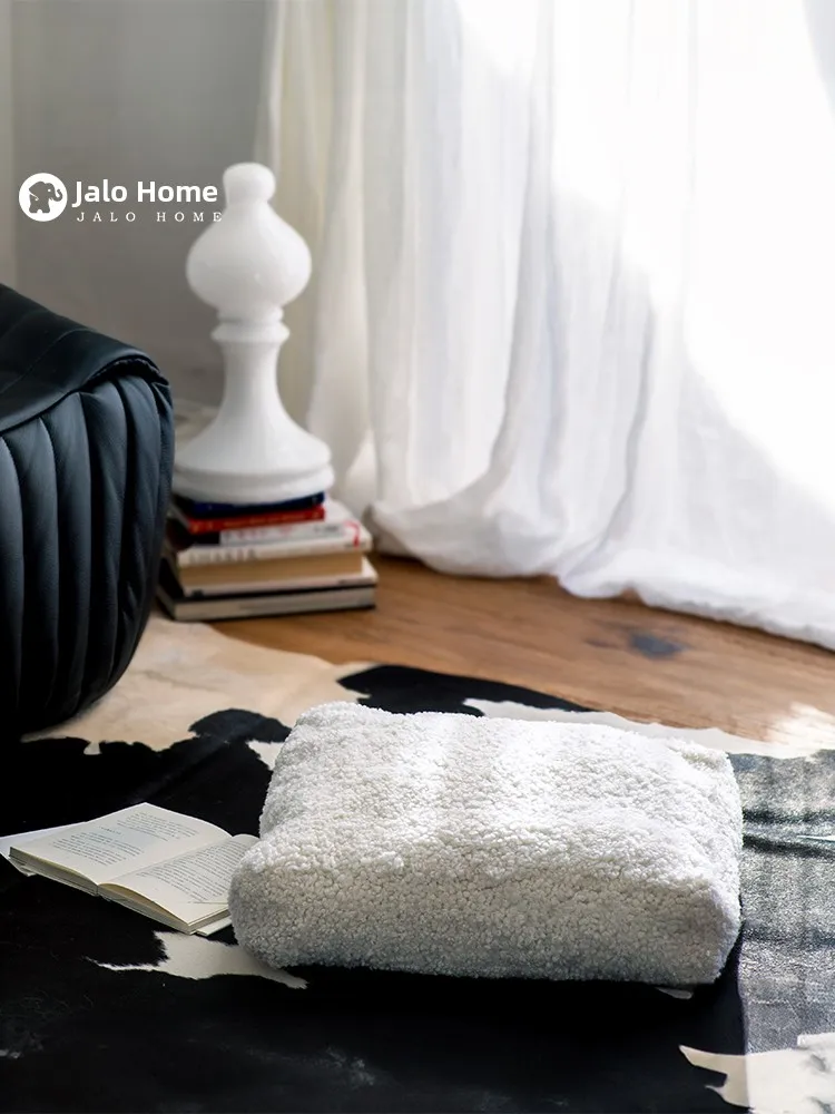 Galo Life Lamb Skin Square Zafu Sofa Couch Pillow Bedroom Living Room Detachable Floor  Cushion Nordic Style Winter round