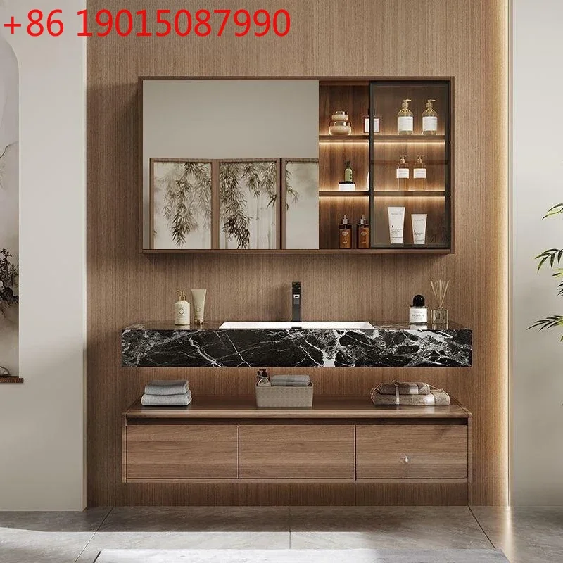 

Интеллектуальный выбор: тумба для ванной из массива дерева, интегрированная керамическая раковина из сланца без швов.