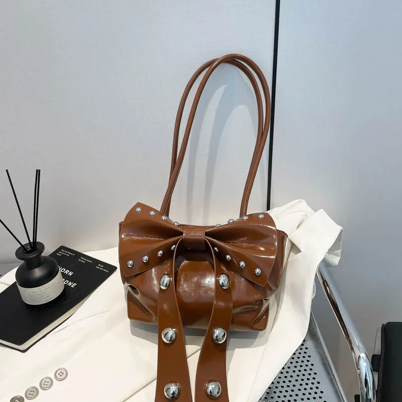 Fashion Women's Clu… - image