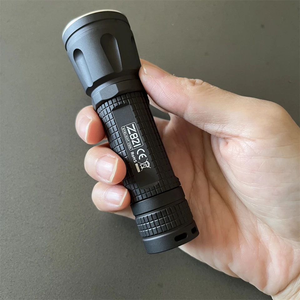 

На дороге Z821 с регулируемой яркостью GaN, мощный светодиодный фонарик с бесступенчатым затемнением, уличный фонарик с питанием от 18650