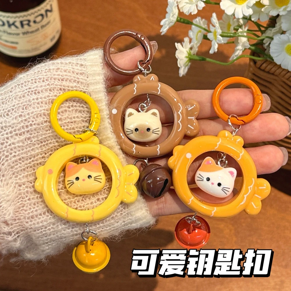 Porte-clés chat de dessin animé mignon, cadre en résine Kawaii avec clochette, pendentif de sac, porte-clés pour femmes et filles, cadeau porte-clés animal adorable