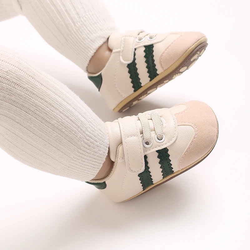 Modische koreanische Version von Herren- und Damen-Sportschuhen, Indoor-Schuhe mit weicher Gummisohle, rutschfest, für Babys von 0-18 Monaten. – Detail 11
