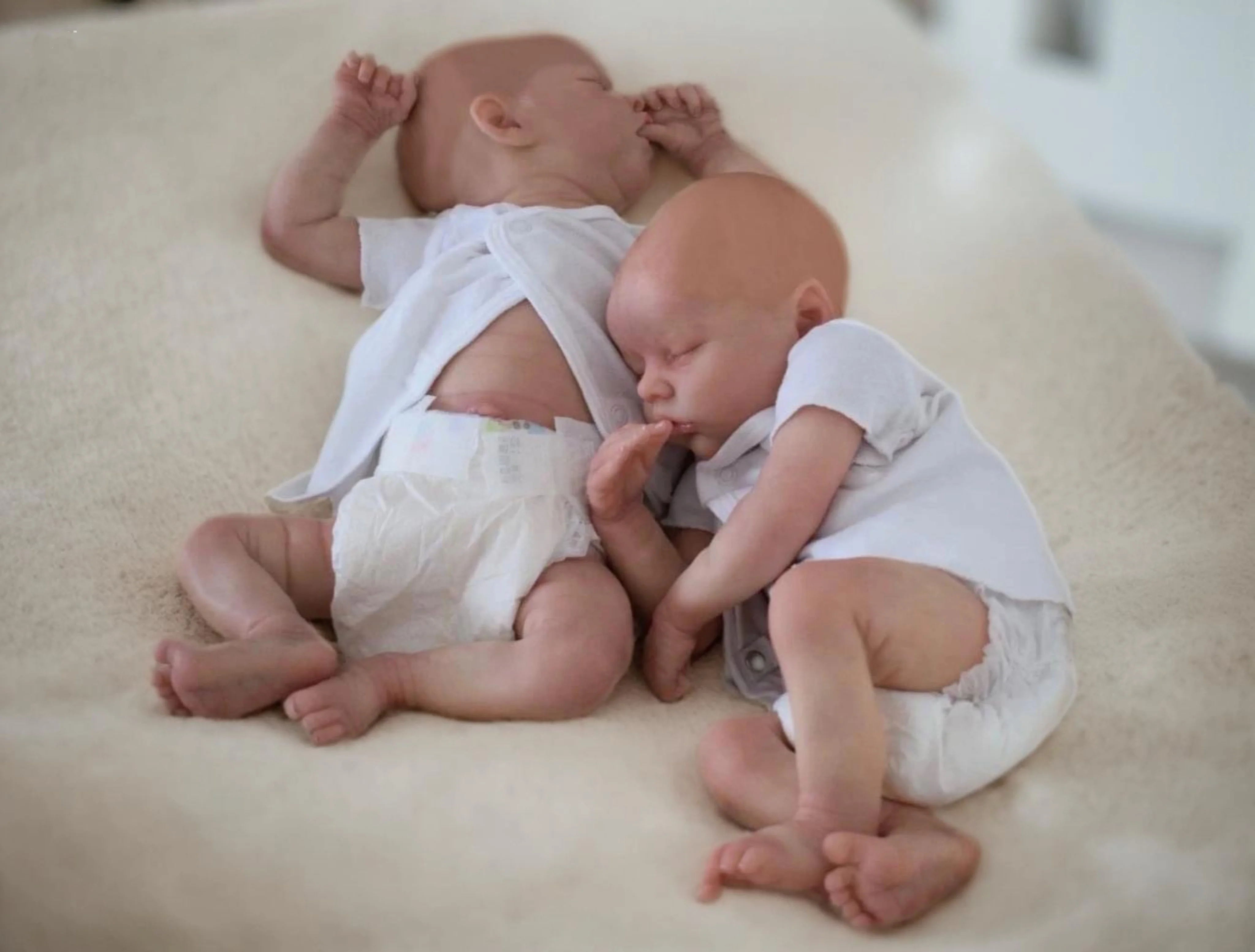 2 أنماط/40-45 سنتيمتر مفتوحة الفم الصلبة سيليكون التوائم بيبي تولد من جديد Girlqs مع الجلد رسمت ثلاثية الأبعاد لمسة ناعمة تولد من جديد تام السيليكون bebek