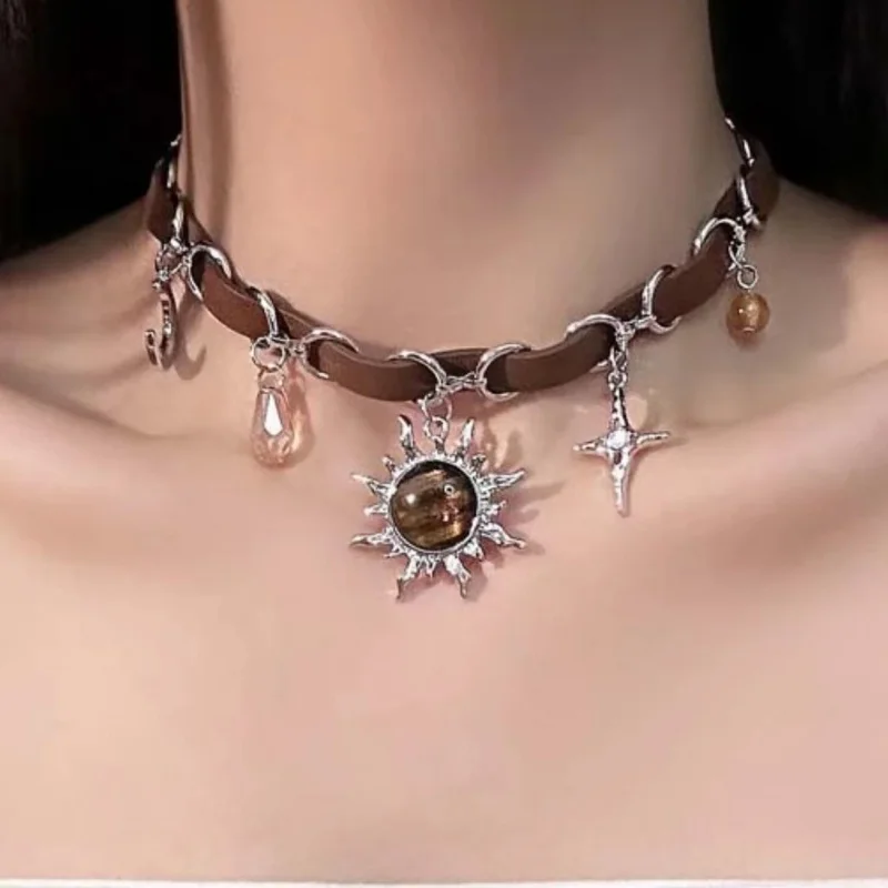 Maillard Style Choker Minority All-Match Hot Girl SUNFLOWER Eight-Pointed Stars Leather Stitching Necklace Female Personality