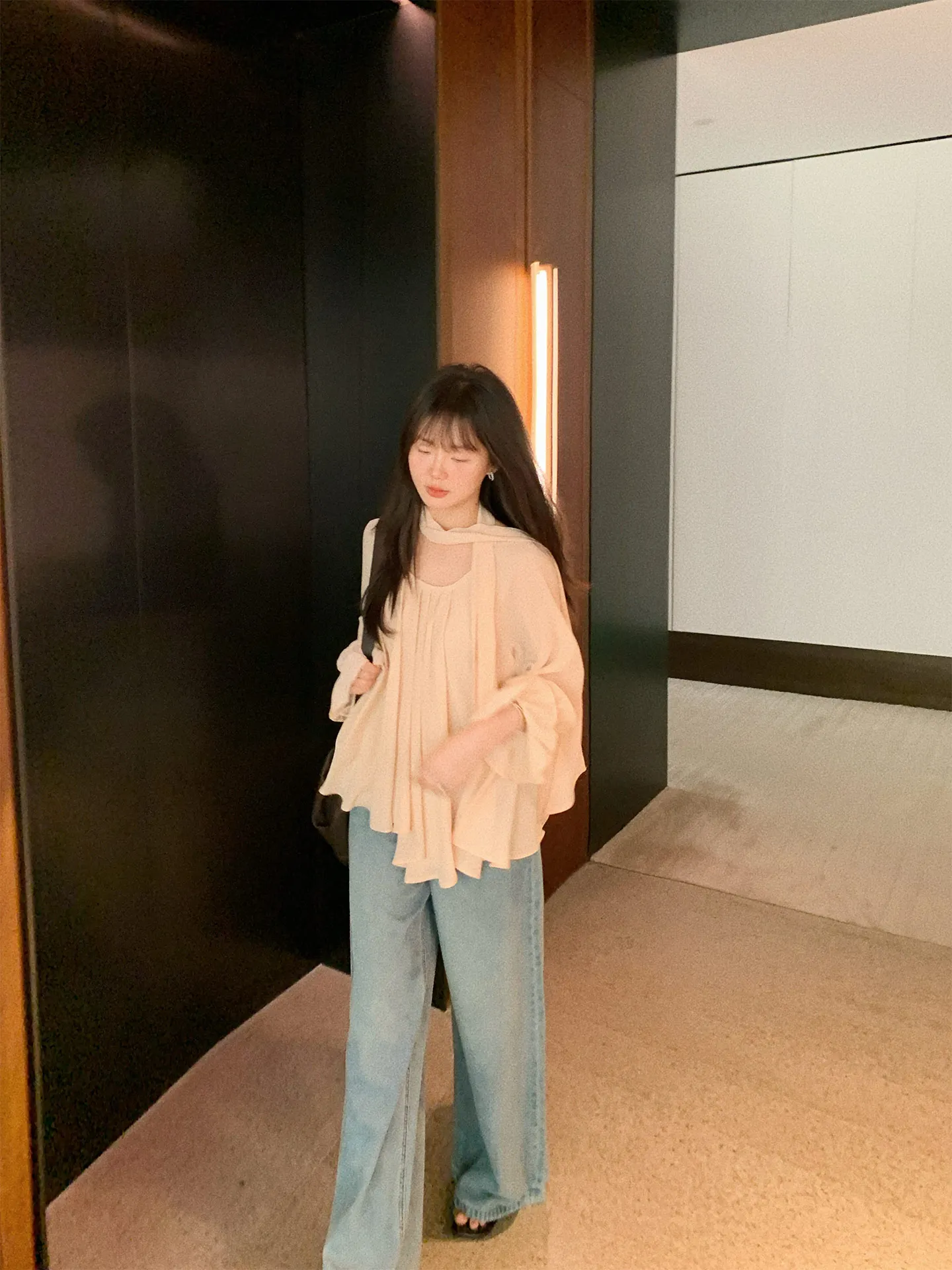 

Sweet Gentle Style Pink Long Sleeve Loose Fairylike Shirt Women's Top with Sash Spring 2026 Pure Color Soft Polyester Fabric