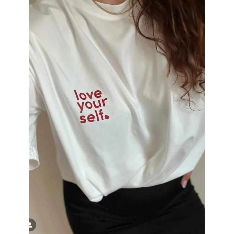 

Винтажная футболка с принтом Love Yourself, женская летняя хлопковая мягкая футболка с короткими рукавами, женский уличный топ большого размера, 2025