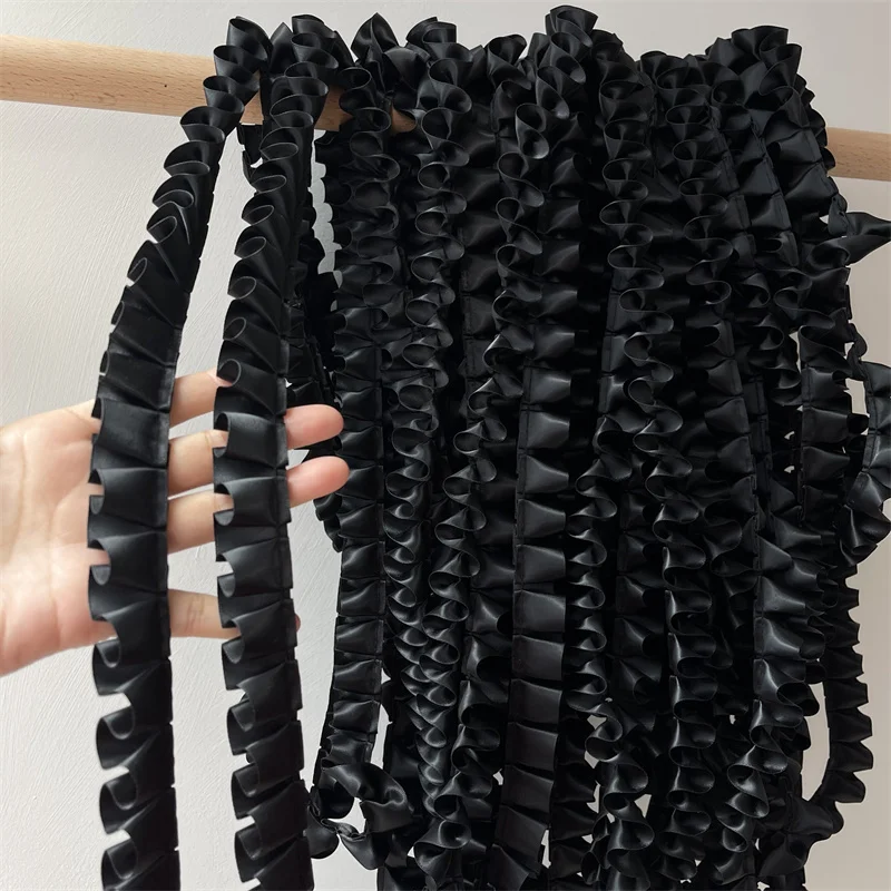 2.5CM Wide White Black Glitter Satin 3D Pleated Sewing Cloth Lace Fabirc Embroidery Ruffle Trim Dress Collar DIY Fringe Ribbon