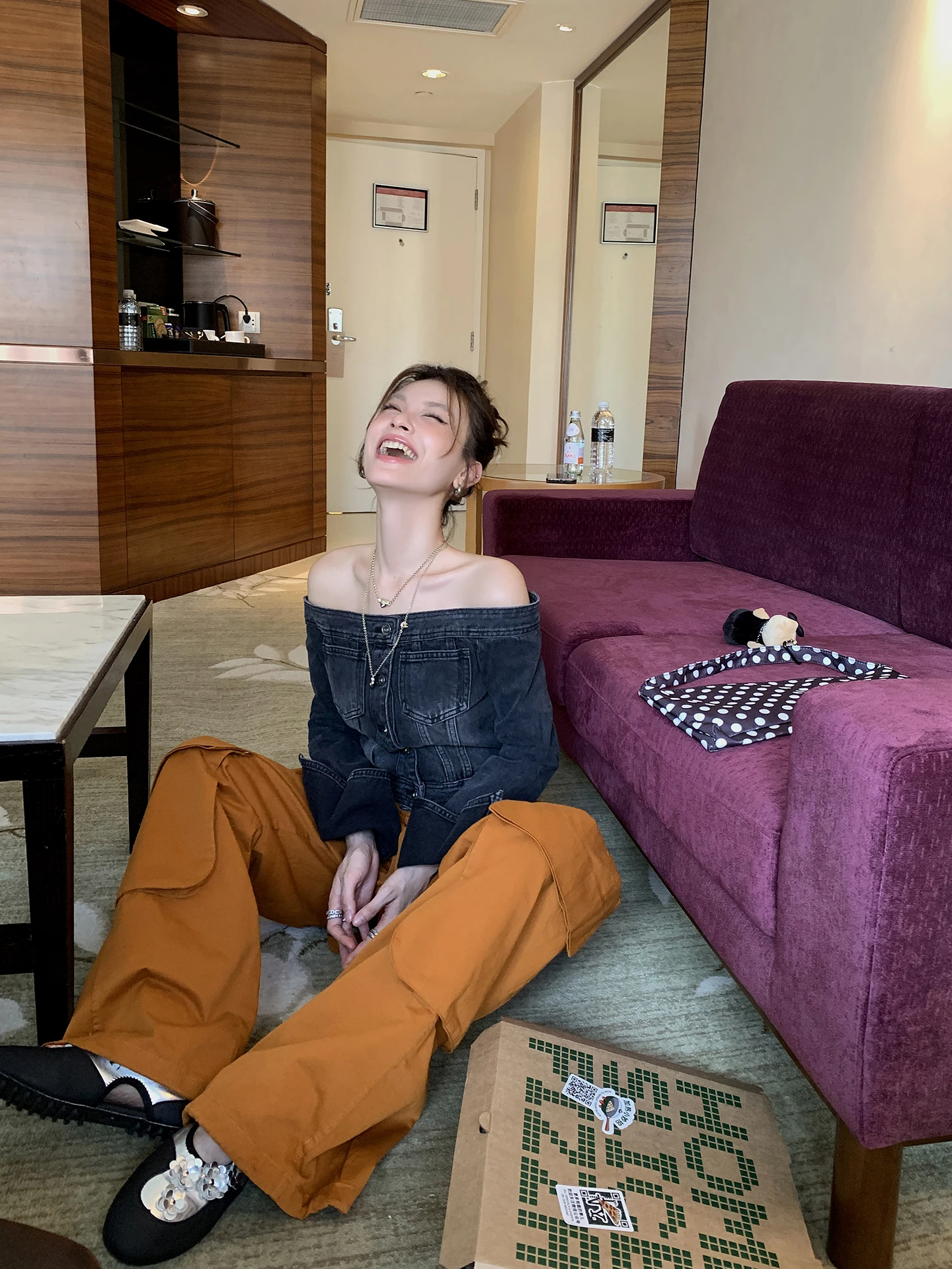 

DULA Beverly: Американский ретро-топ из денима на одно плечо для женщин, дизайн в стиле Spicy Girl, приталенный, с длинным рукавом, для повседневной носки