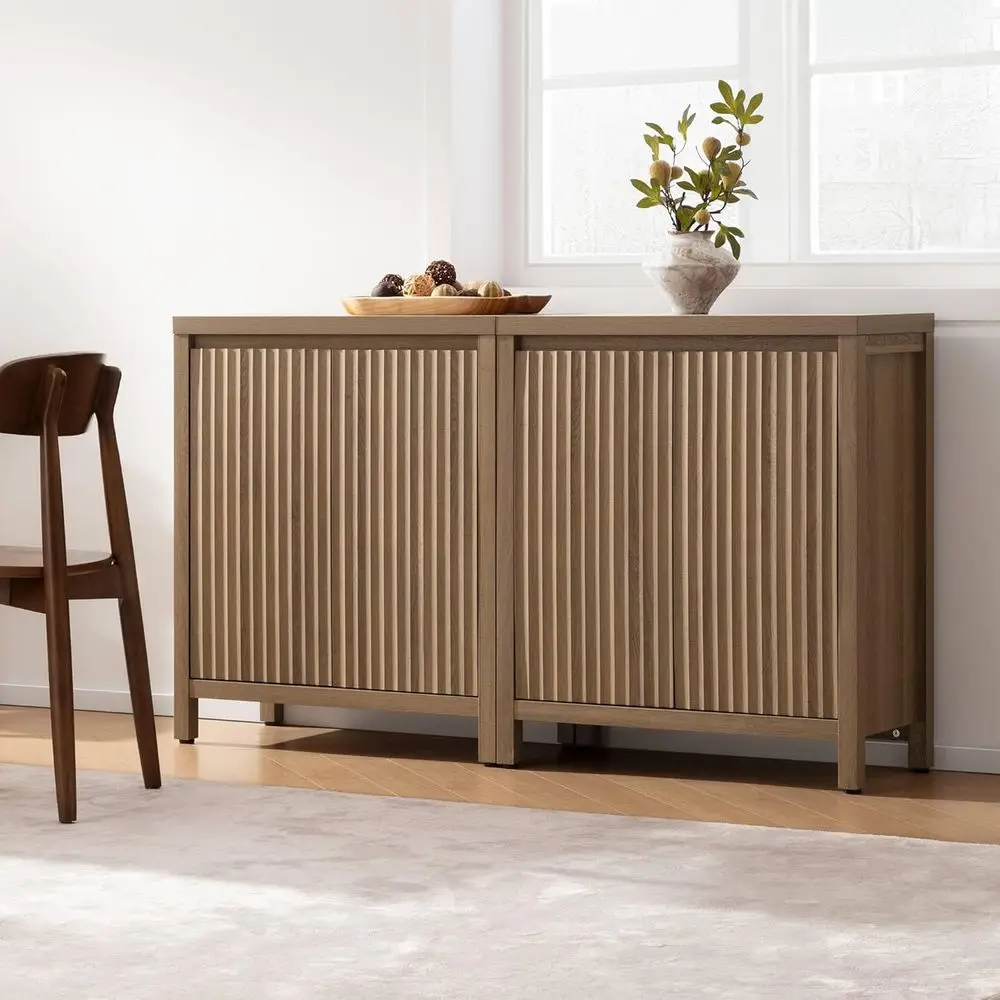 طقم خزانة بوفيه مكون من قطعتين من كراميل أوك فارمهاوس مع أرفف قابلة للتعديل لتخزين المطبخ وغرفة المعيشة