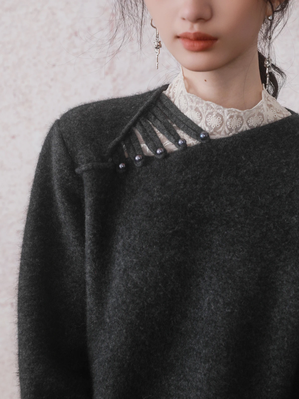 

New Chinese Sle Knitted Sweater Rabbit Fur Mixed Spun Stone ey Button Winter Faion Women's Long Sve Regular Length