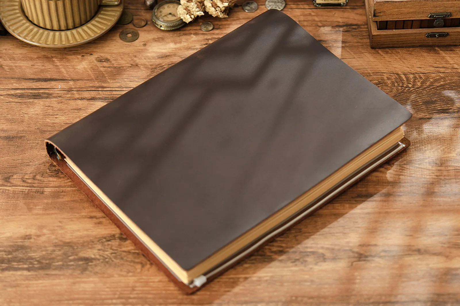 AIGUONIU Ringplaner aus echtem Leder im A4-Format mit 4-Loch-Binder, Retro-Notizbuch, vertikale Version, neutraler Notizblock, Skizzenbuch – Detail 20
